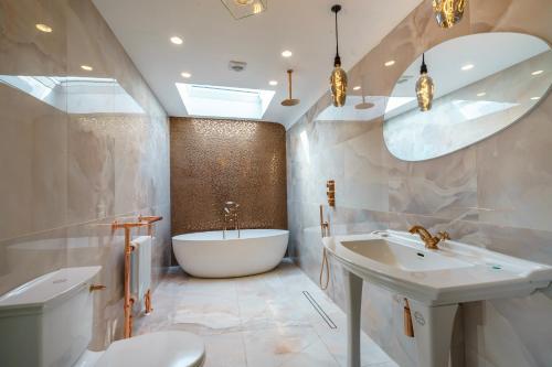 Clifford's Townhouse