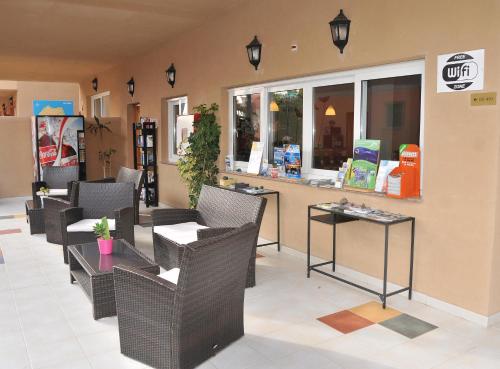 Aparthotel El Cerrito - image 2