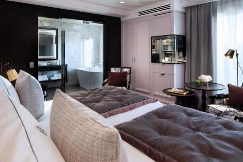 room detail thumbnail 0