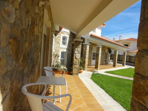  Apartamentos Em Moradia Com Jardim, Unterkunft in Cascais