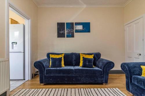 2 bed House sleeps 4 Long Eaton Nottingham Free parking Breedon photo 3