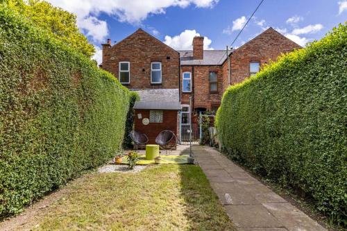 Breedon House 2 Bedroom Home in Long Eaton close to AIRPORT