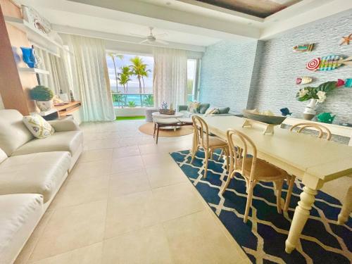 2 Bedroom At The Marbella Towers Beachfront