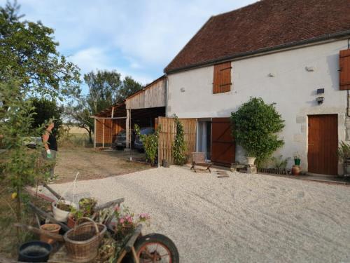 Viesnīcas āriene, Logis côté Jardin (Logis cote Jardin) in Varennes-les-Narcy