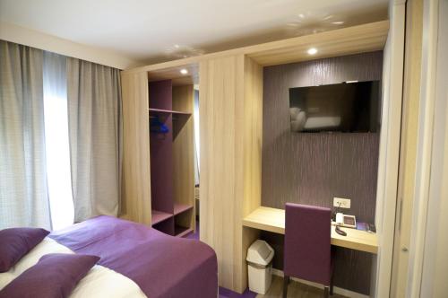 Single Room image 4