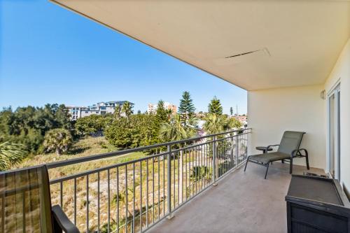 Scenic Beach View - Balcony - Madeira Norte #213 secondary