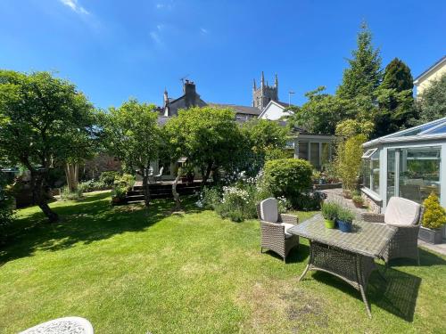 Kert, The Old Forge in Totnes