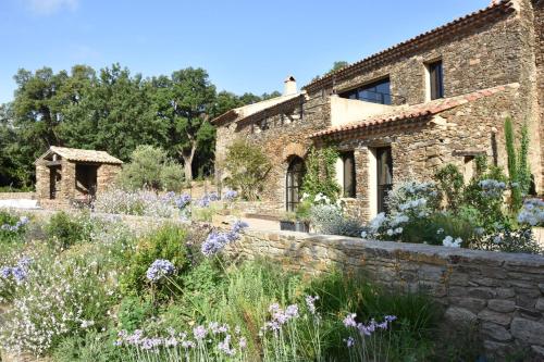 Chambres d'hôtes Le Pontillaou - Chambre d'hôtes - La Garde-Freinet