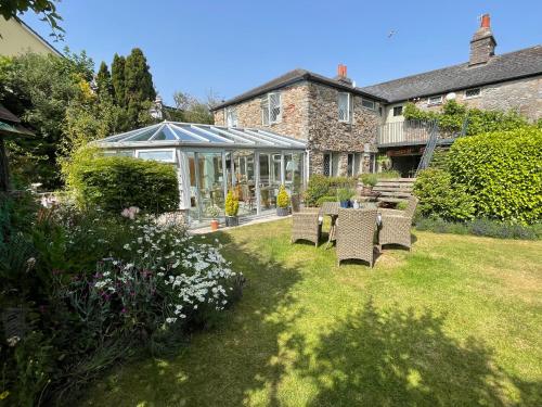 Kert, The Old Forge in Totnes