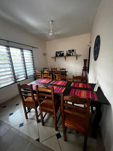 Oprema, Le Colibri Guesthouse in Fiyegnon