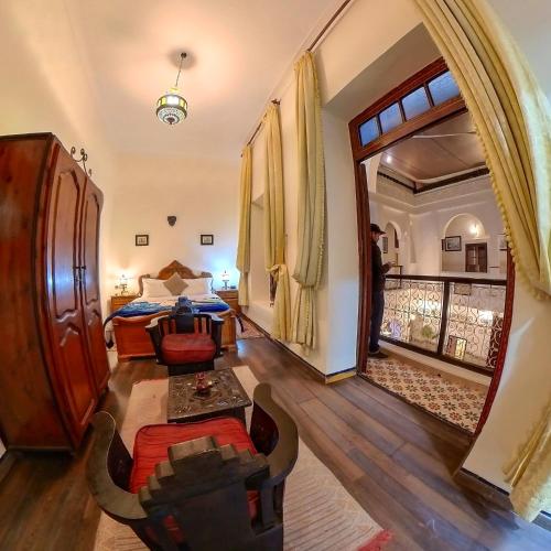 room detail thumbnail 0