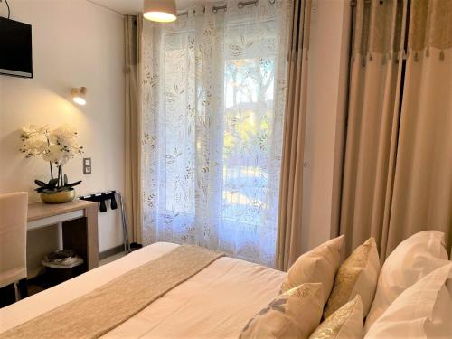 Hôtel Le Méditerranée - image 4