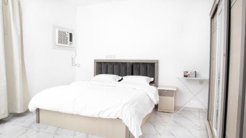 Comfortable & Big Family Apartments 10Mins Drive to Al-Masjid -Nabawi, Medina