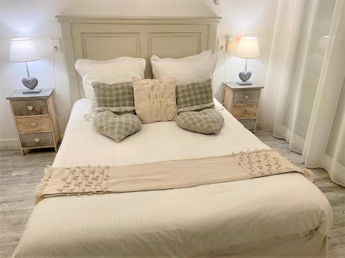 Double Room image 4