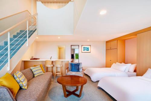 Deluxe (3 BEDS), 1 Bedroom Bi-level Loft, Mountain view