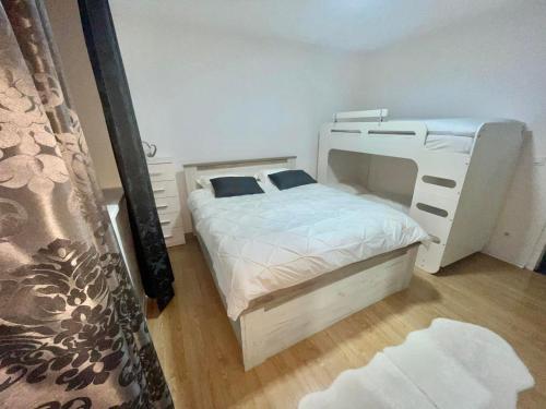 MURIC Apartman 7