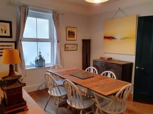 Iekārtas, Peacock cottage- Two bedroom country cottage. in Slebech