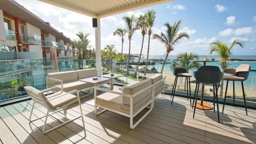 Balcony/terrace, Terrou-Bi in Dakar