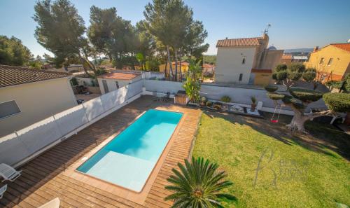 R138 Casa Jessy con gran jardin, piscina y AC