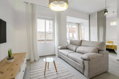Very nice and modern flat, in Alicante Center 4
