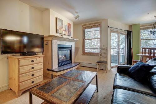 Silver Mill 8184 - 1Br-Walk to Slopes! Kids Ski Free! condo in Keystone, USA