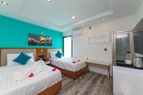 room detail thumbnail 0