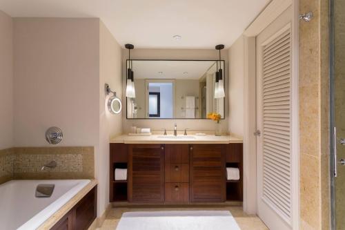 The Ritz-Carlton Maui Kapalua - image 8