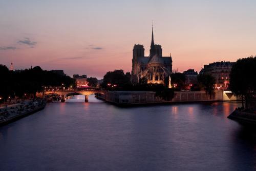 羅浮宮里拉思酒店 Relais Du Louvre Hotel