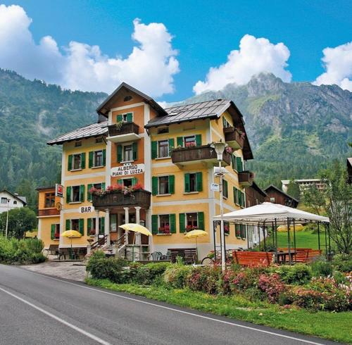  Albergo Piani di Luzza in Forni Avoltri