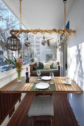  Cozy Beach House São Pedro Estoril, Unterkunft in São Pedro do Estoril