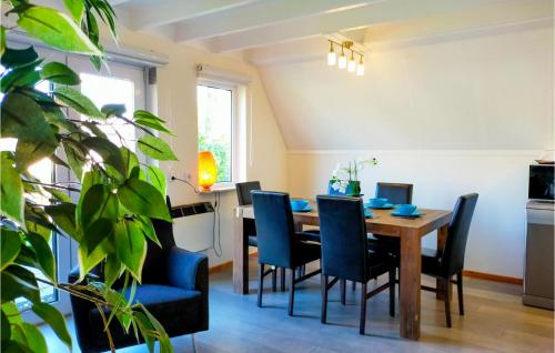 Amazing home in Gramsbergen with 3 Bedrooms, WiFi and Indoor swimming pool in Gramsbergen Kern