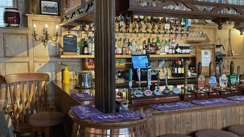 Bar/ Salón, Crown Hotel in Kings Lynn