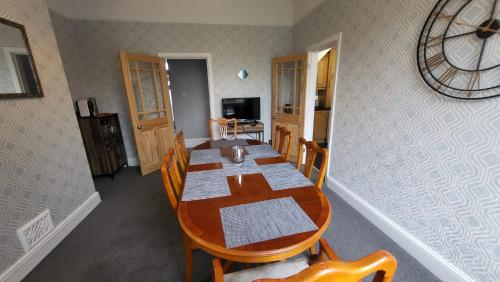 STAY - at Southport Holiday Home - sleeps 6