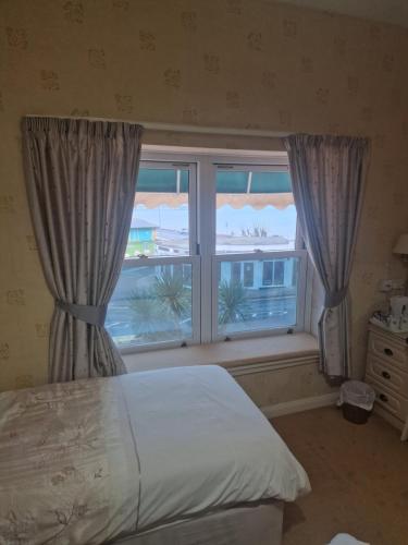 The Sands Hotel - image 14
