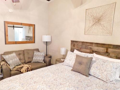 Budget Friendly Condo within Walking Distance to the Beach!