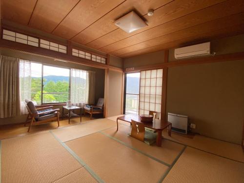 Gora Onsen Kinkaku 金閣莊 預約制免費個人湯屋 Private onsen free by Reservation