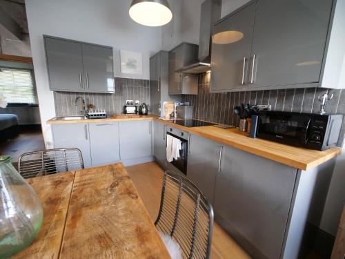 Padstow Escapes - Teyr Luxury Penthouse Apartment