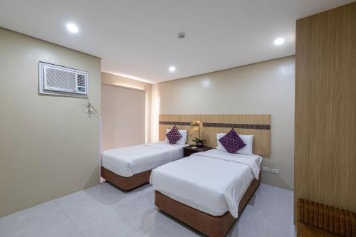 Executive Suite image 1