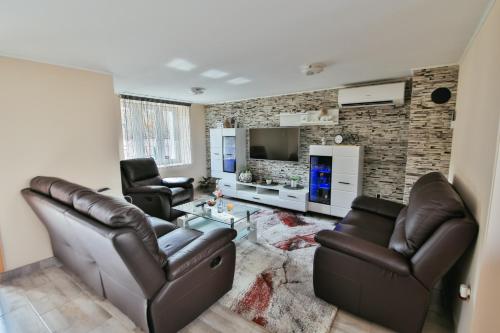 Three-Bedroom Holiday Home
