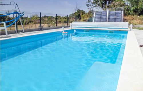 Cozy Home In La Souterraine With Outdoor Swimming Pool