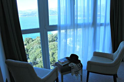 Soba s bračnim krevetom ili dva odvojena kreveta, premium, pogled na more, balkon