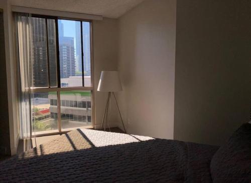Big comfy 2 bedrooms 2 baths unit in DOWNTOWN LA! - Tap to explore photos