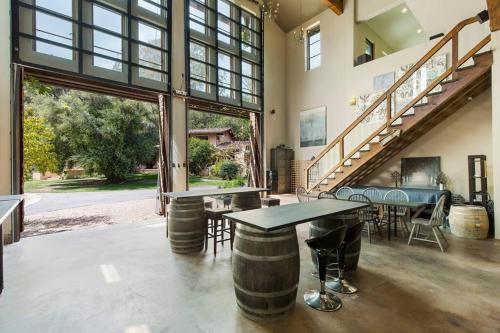 Peppertree Canyon: a Luxury Urban Winery Estate