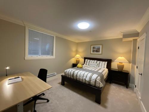 New two-bedroom legal suite with parking in White Rock (BC)