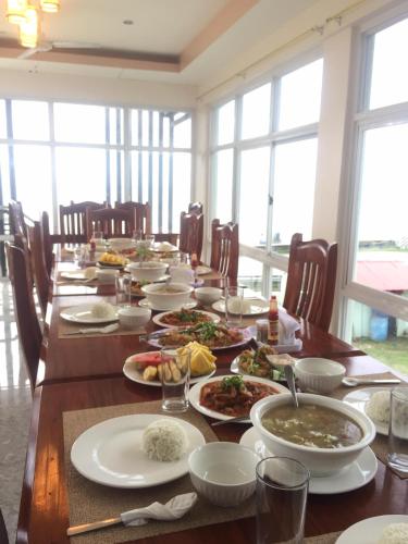 ELNORA DEL MAR TRAVELLERS INN
