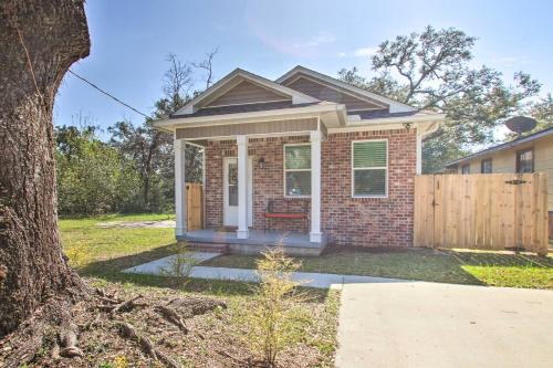 Downtown Pensacola Vacation Rental with Yard!