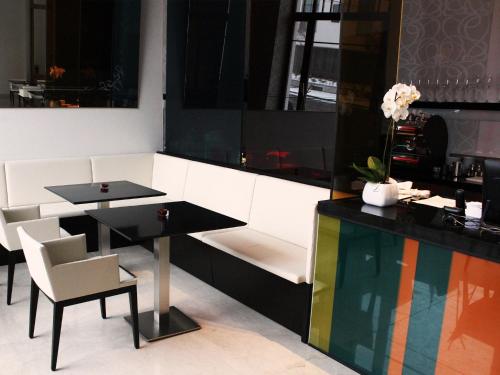 Hotel Lev - image 2
