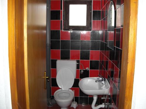 Motel Sretno Good Luck - image 6