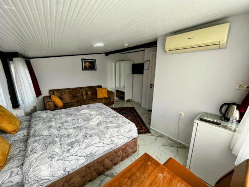 Standard Triple Room image 10