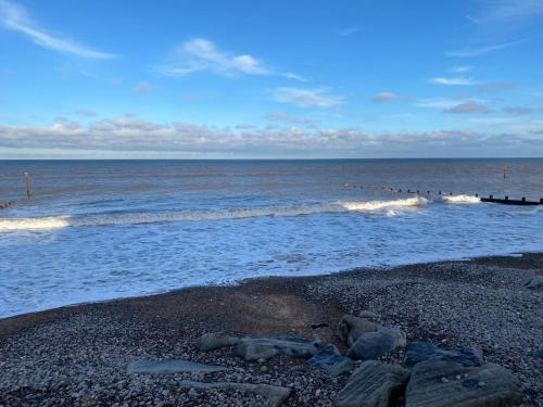 5 O Clock Somewhere with Private Hot Tub, Sheringham (zdjęcie 4)